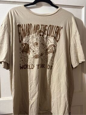 Twilight Graphic T-Shirt